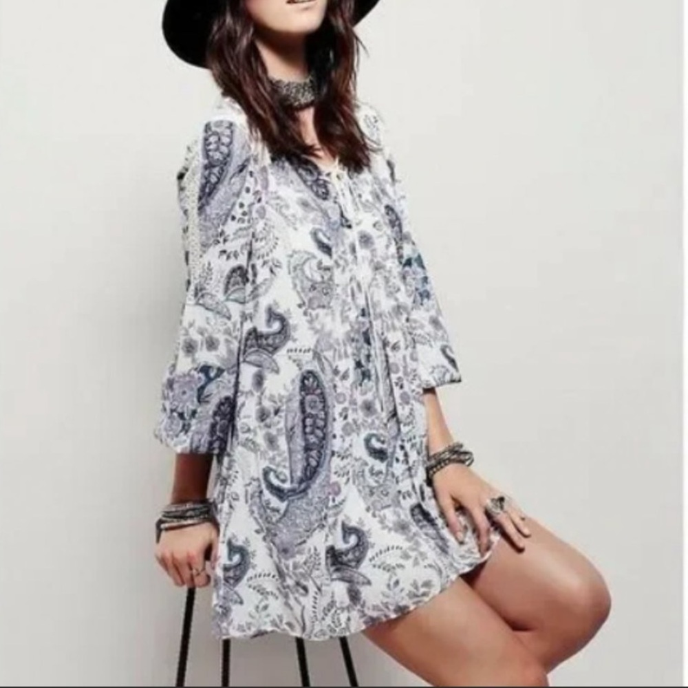 Free People White with Purple Floral Paisley Boho Dress With Tassles Size M EUC